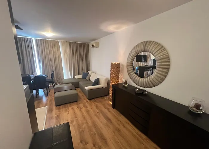 град Terrazza Sul Mare Бяла